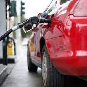 بنزین بی کیفیت با موتور خودرو چه می‌کند؟
